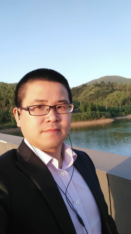 顾律师的第三张照片--宜兴王婆说媒